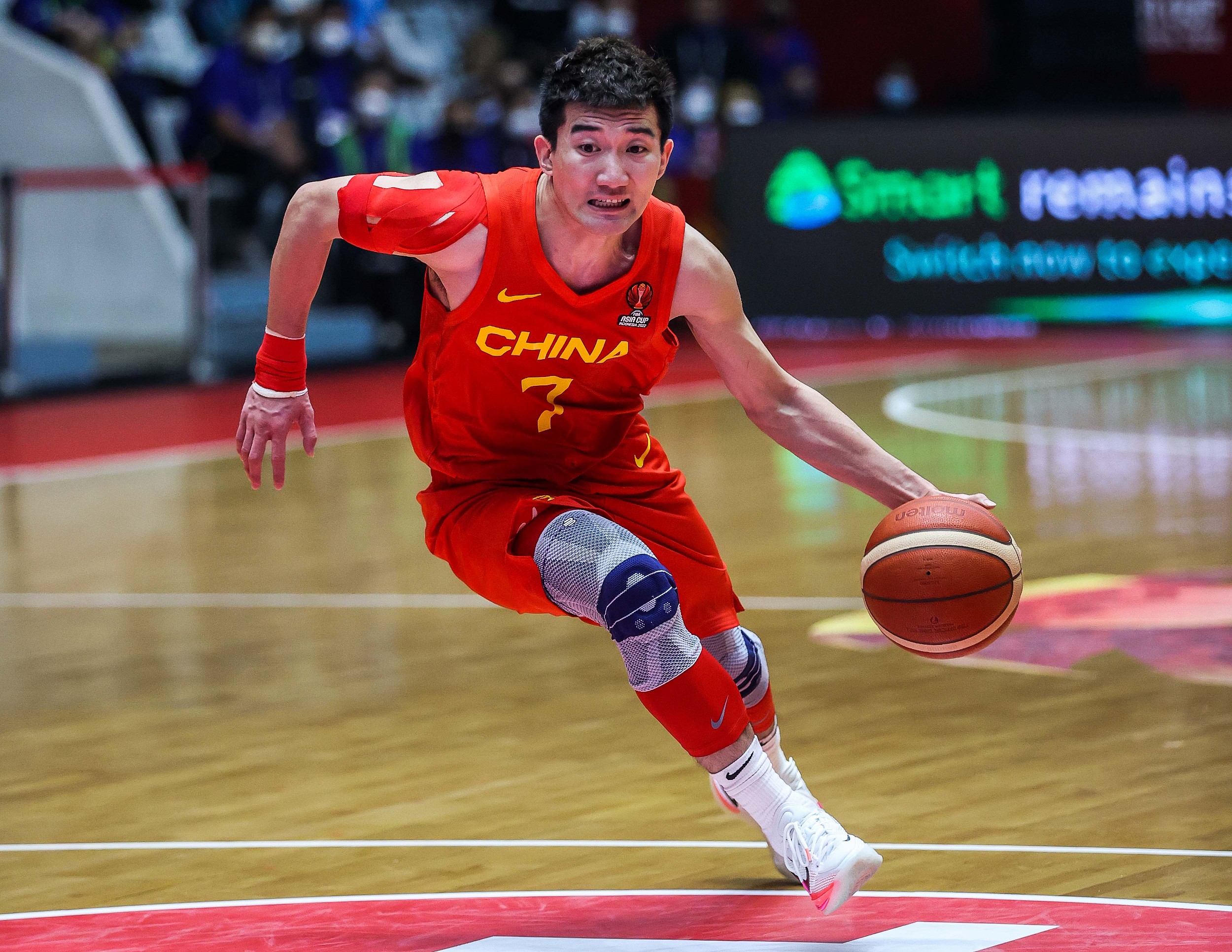 包含CBA季后赛赛程吃紧；马德里竞技今晚主帅复盘；管理层满意；训练强度明显提升的词条