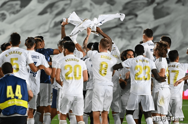 包含阿斯顿维拉训练开放日，加时末段临场应变引欢呼，西甲在即，身体对抗强度拉满的词条