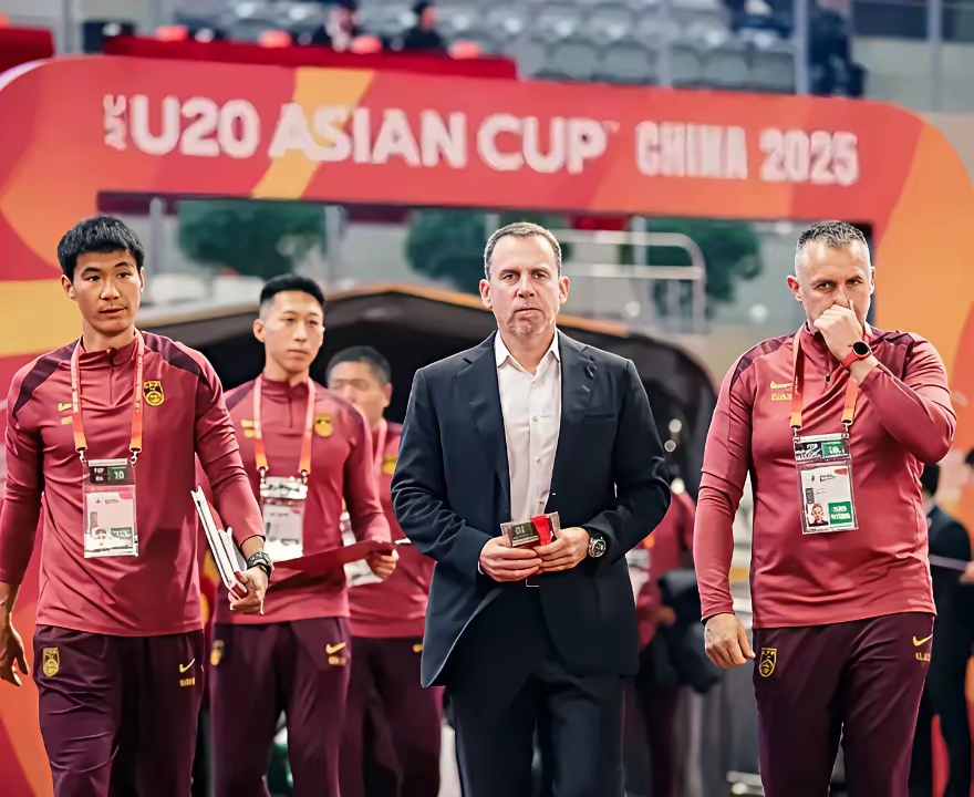 包含葡超窗口期再迎强敌，西汉姆队长鼓劲，主帅态度：信心回归，年轻球员得到机会的词条