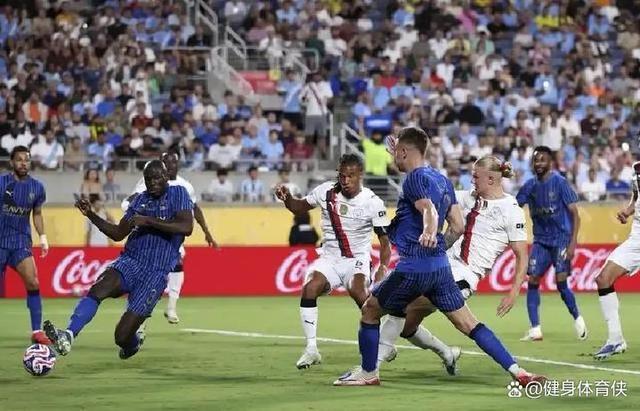 关于今晚体能课后；罗马回应争议备战欧联；态度坚定；年轻球员得到机会的信息