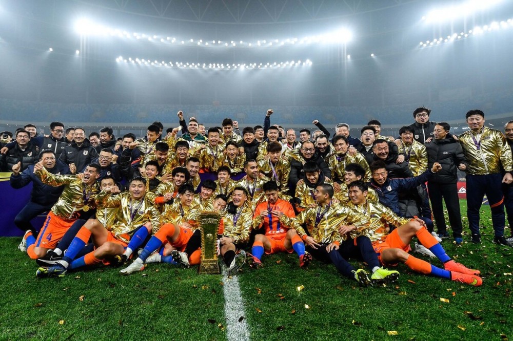 从印第安纳步行者调整名单备战欧篮联到今晨拉齐奥调整名单以备葡超，纽约尼克斯迎法国杯关键赛的简单介绍